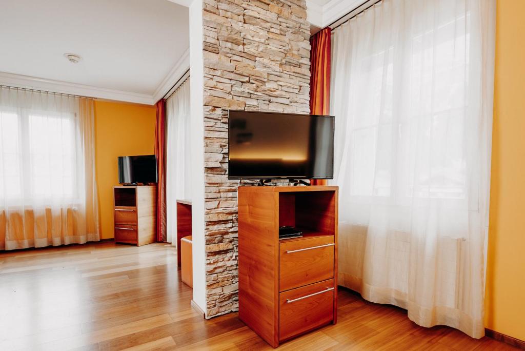Parkhotel Schoenegg photo