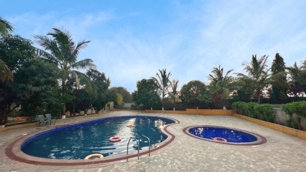 Bazén v ubytování Lion Park Hotel & Resorts nebo v jeho okolí