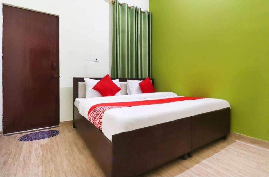 Postel nebo postele na pokoji v ubytování Hotel park view