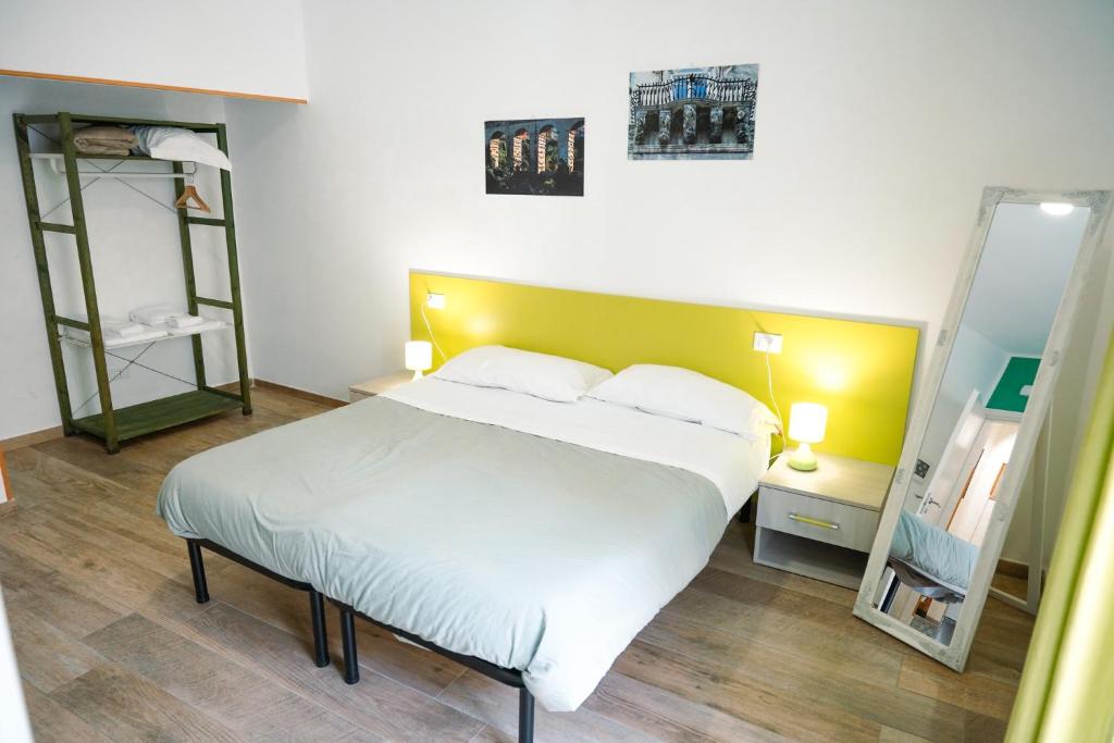 Postel nebo postele na pokoji v ubytování alex rooms