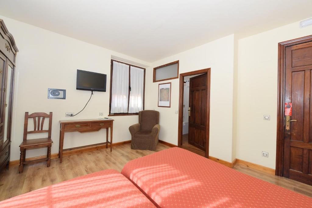 La Casona De Entralgo - Doppel- Oder Zweibettzimmer
