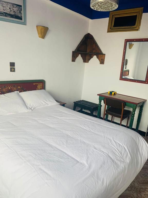 Hotel Sahara - Habitación Individual