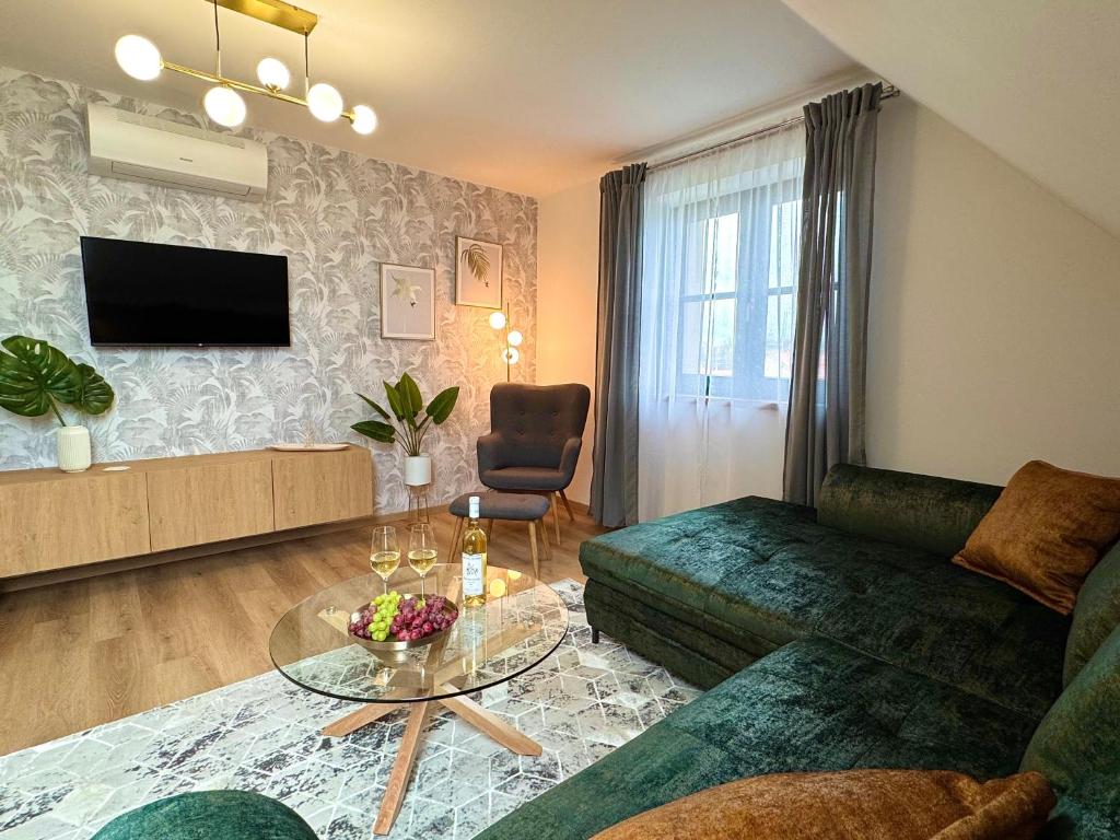 TV a/nebo společenská místnost v ubytování Residence Barrique Valtice - private wellness