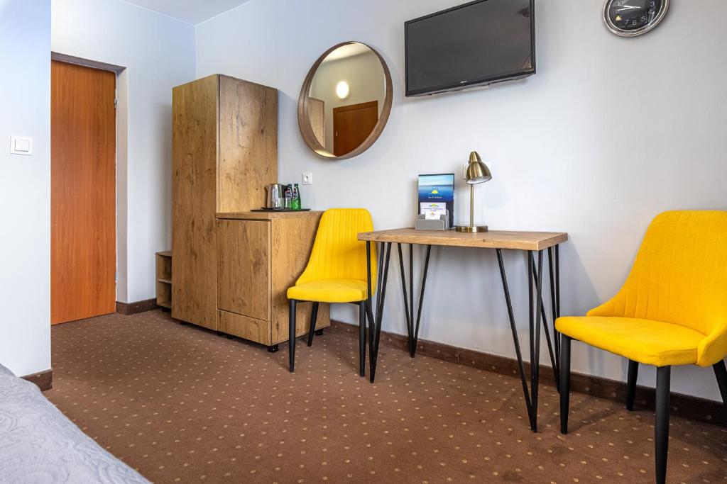 Hotel Krynica - Standard Double Room