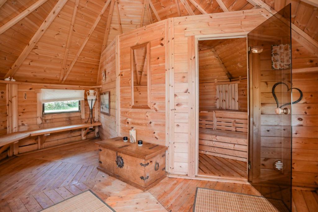 Vannituba majutusasutuses Corthna Lodge