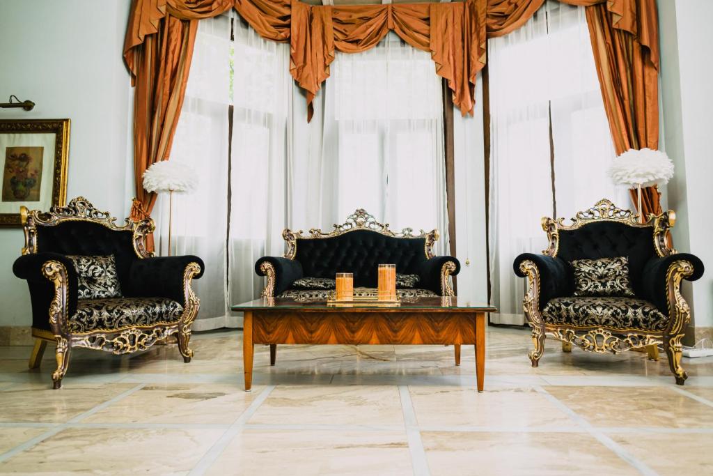 Posezení v ubytování Vigo Hotel