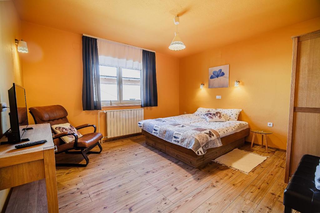 Postel nebo postele na pokoji v ubytování Apartment House Ančkin kot
