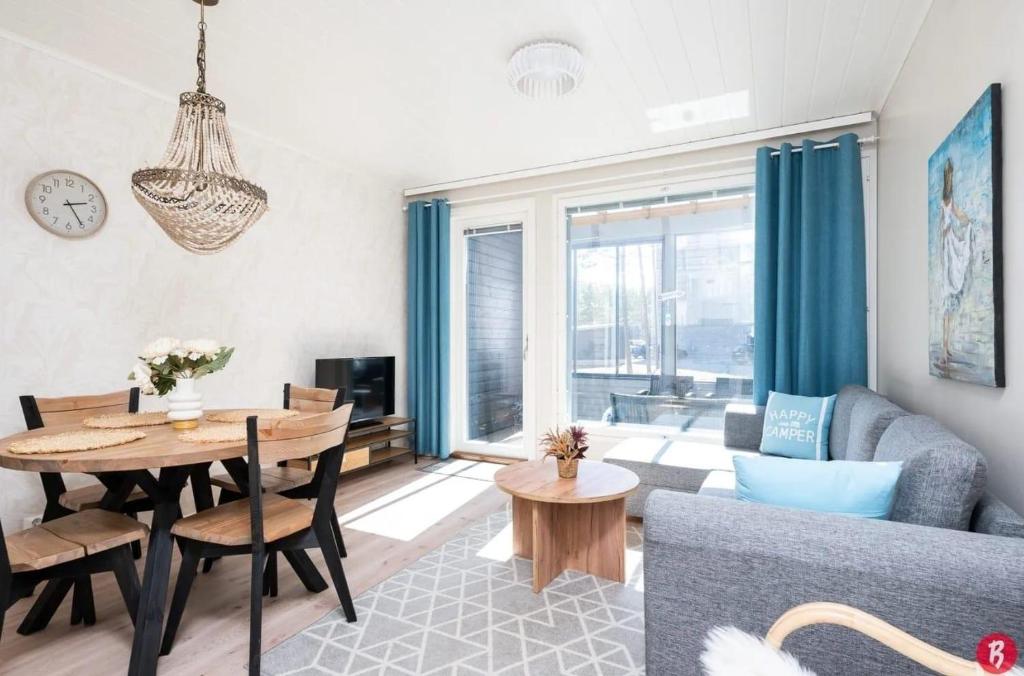 Safaritalo Apartments - One-Bedroom House