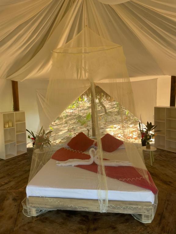 Postel nebo postele na pokoji v ubytování Harmony Estate