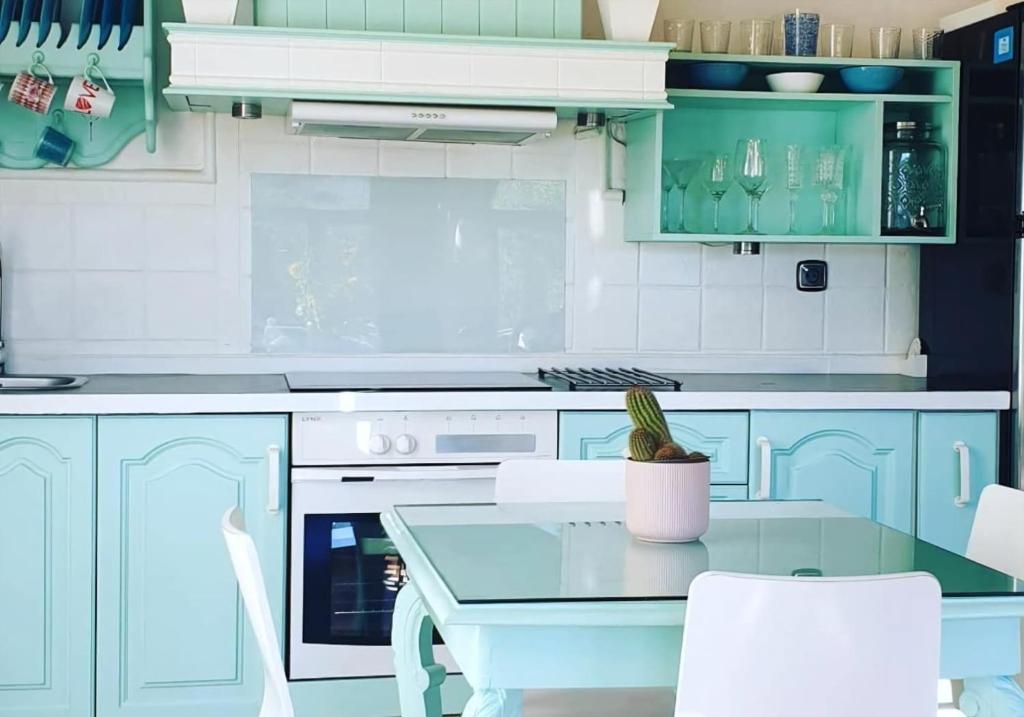 Kuchyň nebo kuchyňský kout v ubytování Das Lotus Haus