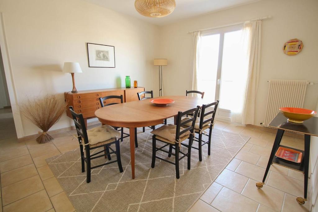 Photo de la galerie de l'établissement Au Bellevue - 2 bedrooms - Wifi, à Angoulême