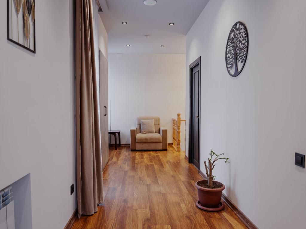 Posezení v ubytování VAK Resort Dilijan