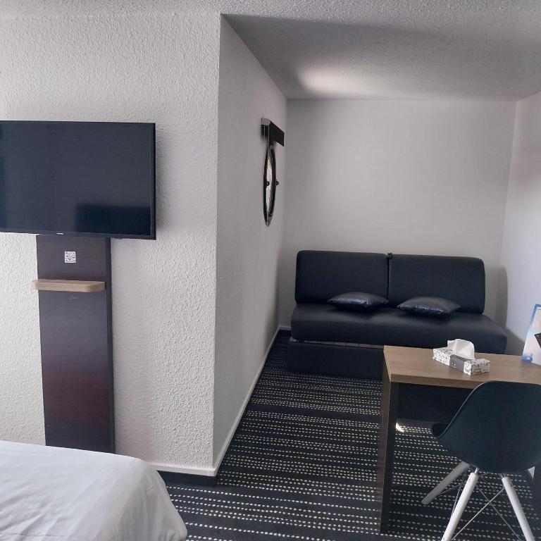 Brit Hotel Reims La Neuvillette - Resim 40