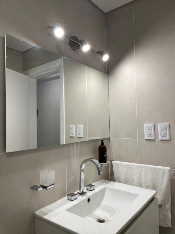 Et badeværelse på Complejo Bahía del Sol