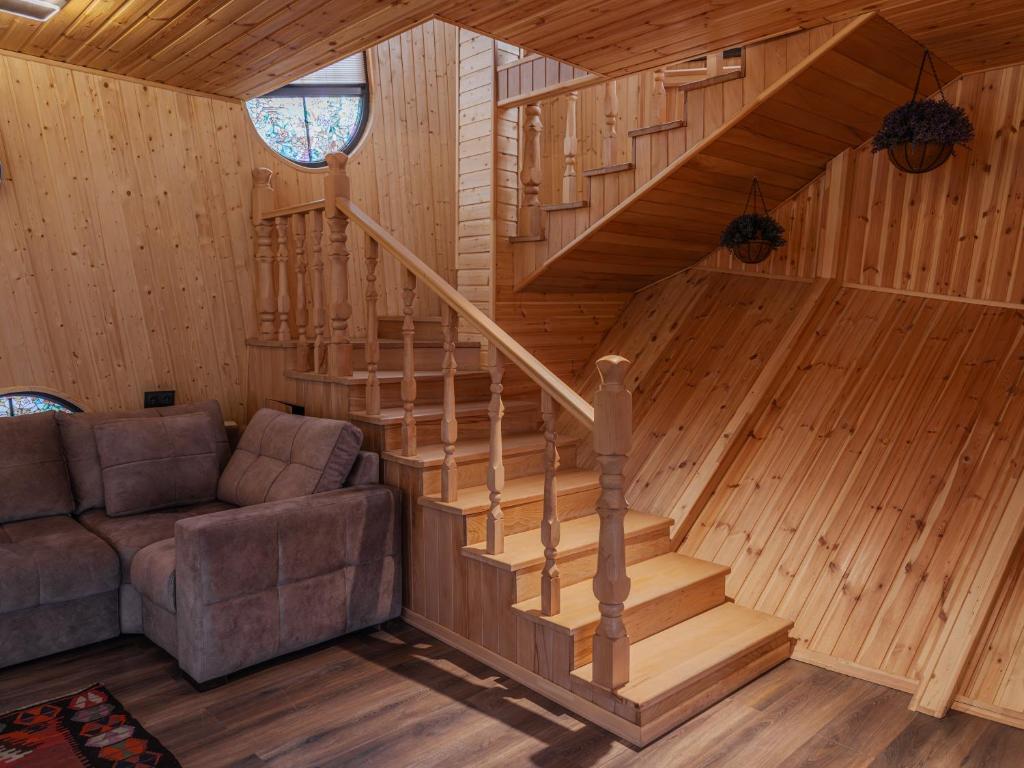 Posezení v ubytování VAK Resort Dilijan