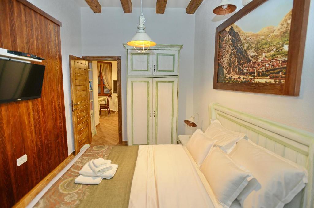 Apartments Kotor Old Town - 12