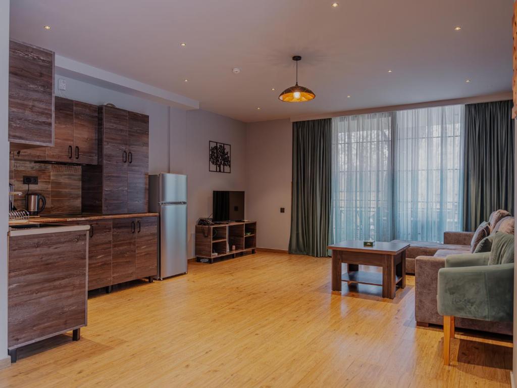Kuchyň nebo kuchyňský kout v ubytování VAK Resort Dilijan
