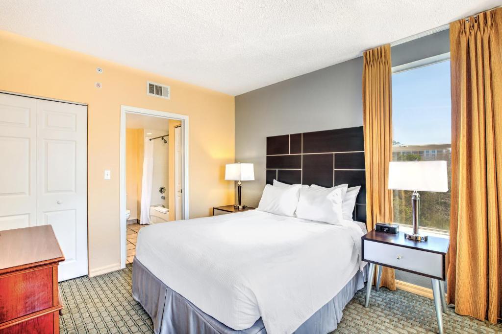 Vacation Village at Parkway - 