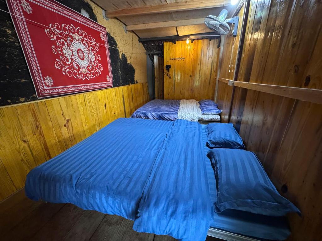 Mun Homestay - Quadruple Room With Private Bathroom