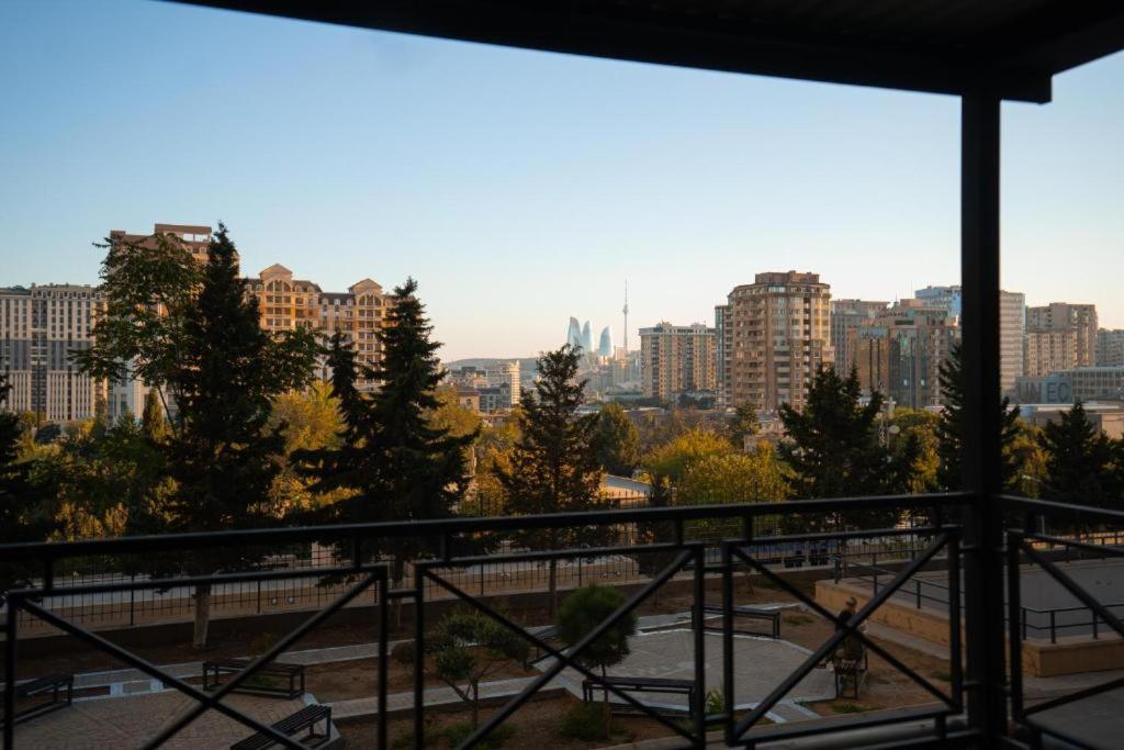 Nespecifikovaný výhled na destinaci Baku nebo výhled na město při pohledu z hotelu