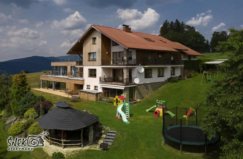 Fotografie z fotogalerie ubytování apartmány Šnek - ať si děti hrají na Benecku