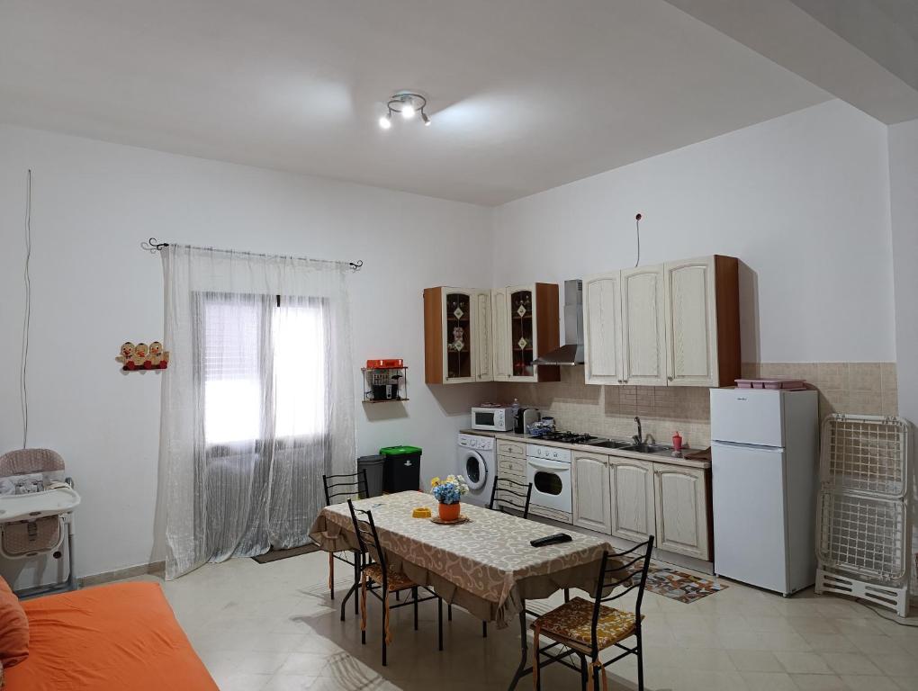 Η κουζίνα ή μικρή κουζίνα στο casa colombo