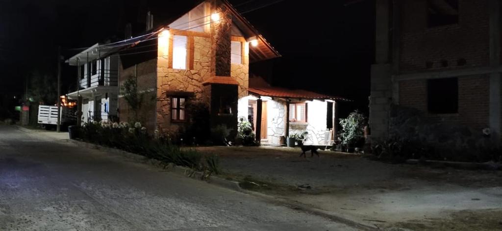 Το κτήριο όπου στεγάζεται  η παραθεριστική κατοικία