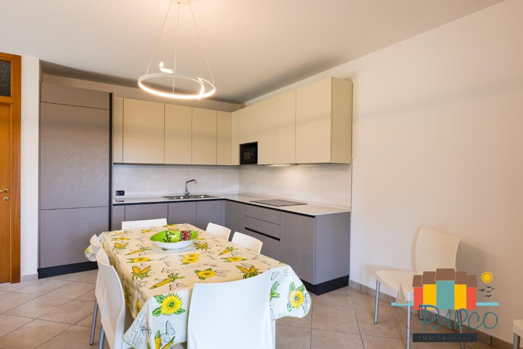 Kuchyň nebo kuchyňský kout v ubytování Villa Aurora