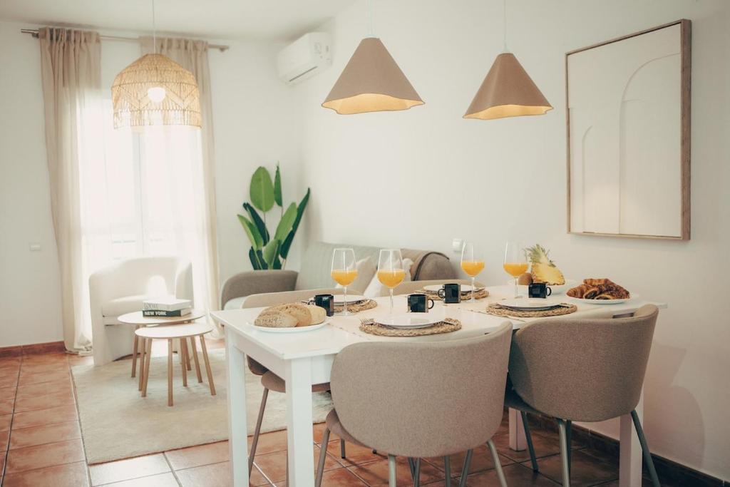 Azure Beachside Apartment - 50M from the Beach