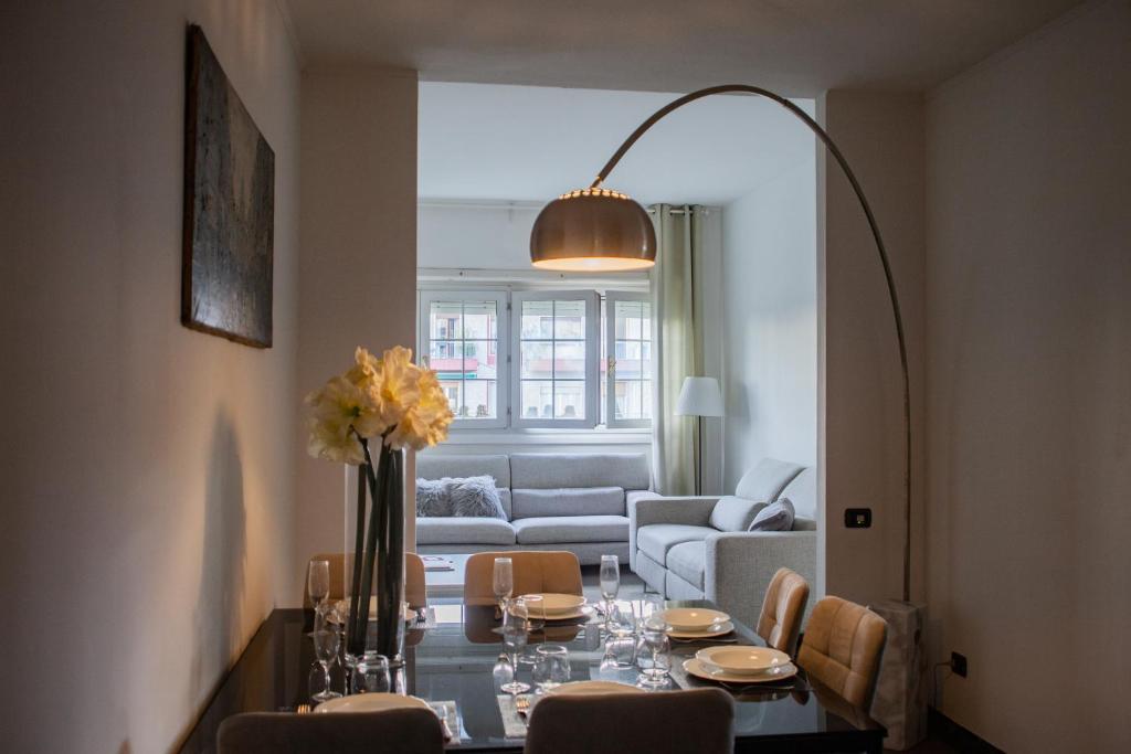 Iconic Luxury Penthouse in the Heart of Milan