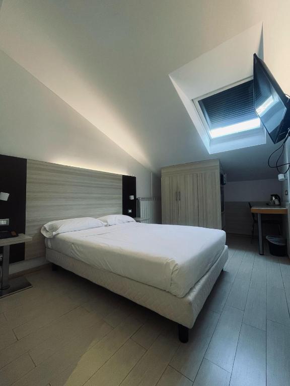 Hotel Holiday- Alla Finestrella - Resim 42