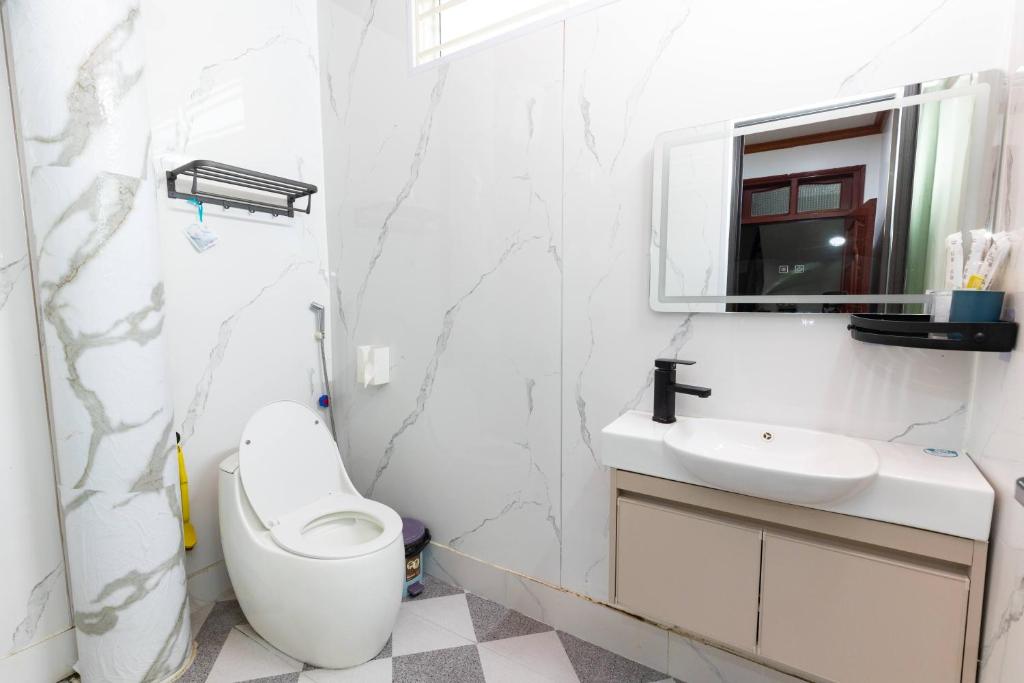 Koupelna v ubytování Nhà nghỉ Đức Trọng