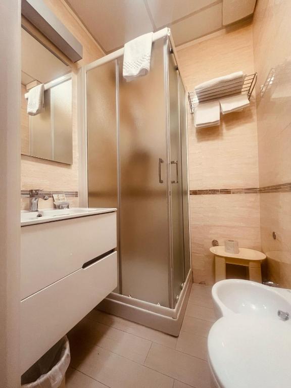 Hotel Holiday- Alla Finestrella - Resim 3