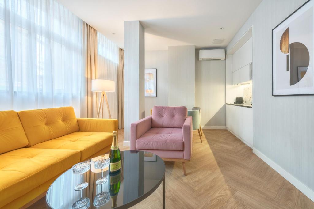 Retro Boutique by NorthSide Apartments - 12