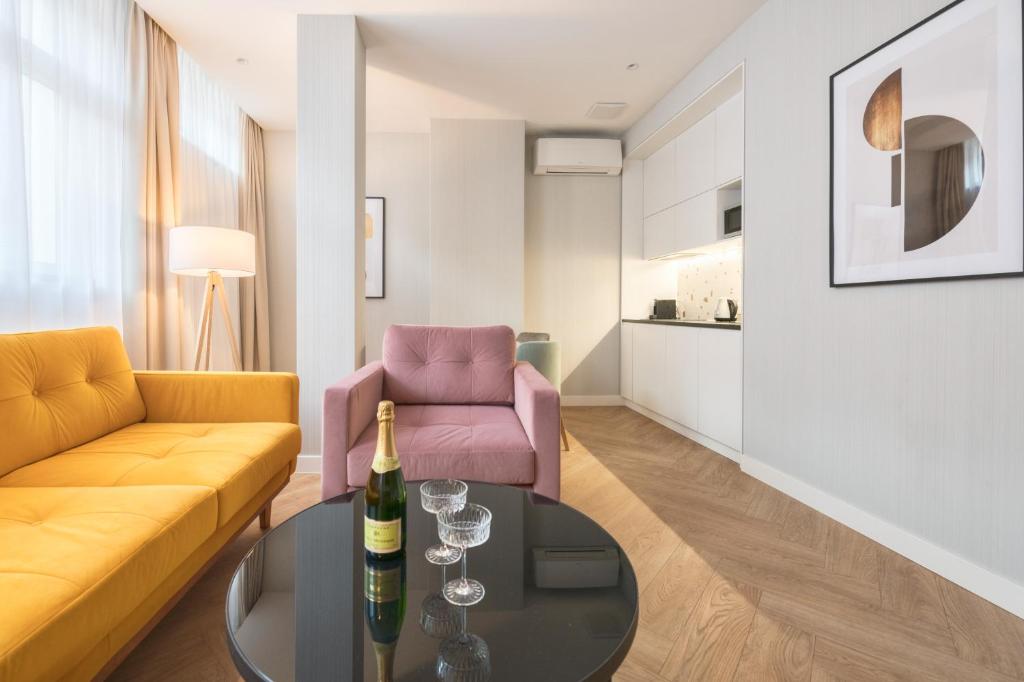 Retro Boutique by NorthSide Apartments - 8