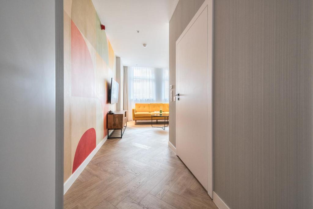 Retro Boutique by NorthSide Apartments - 7