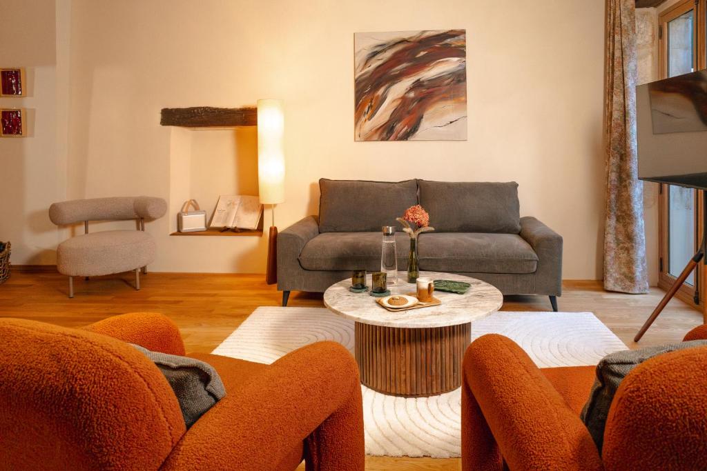 FÓLKLORE Boutique Hôtel - Suite Met Kingsize Bed En Balkon