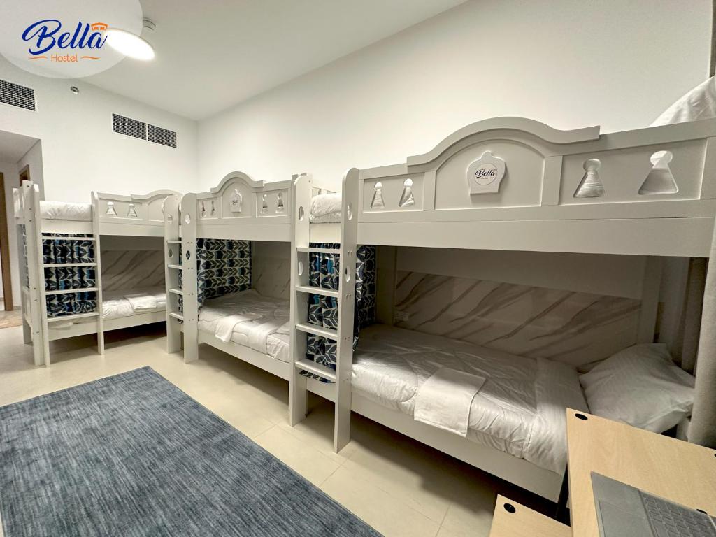 Bella INN - Mixed M & F - Resim 2