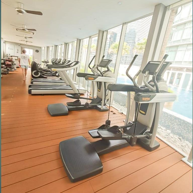 Fitness centrum a/nebo fitness zařízení v ubytování Vortex klcc by Elham