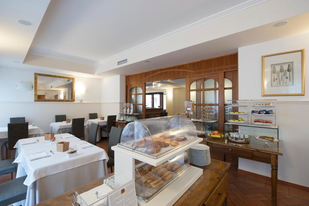 Posedenie v ubytovaní Hotel Villa Colico