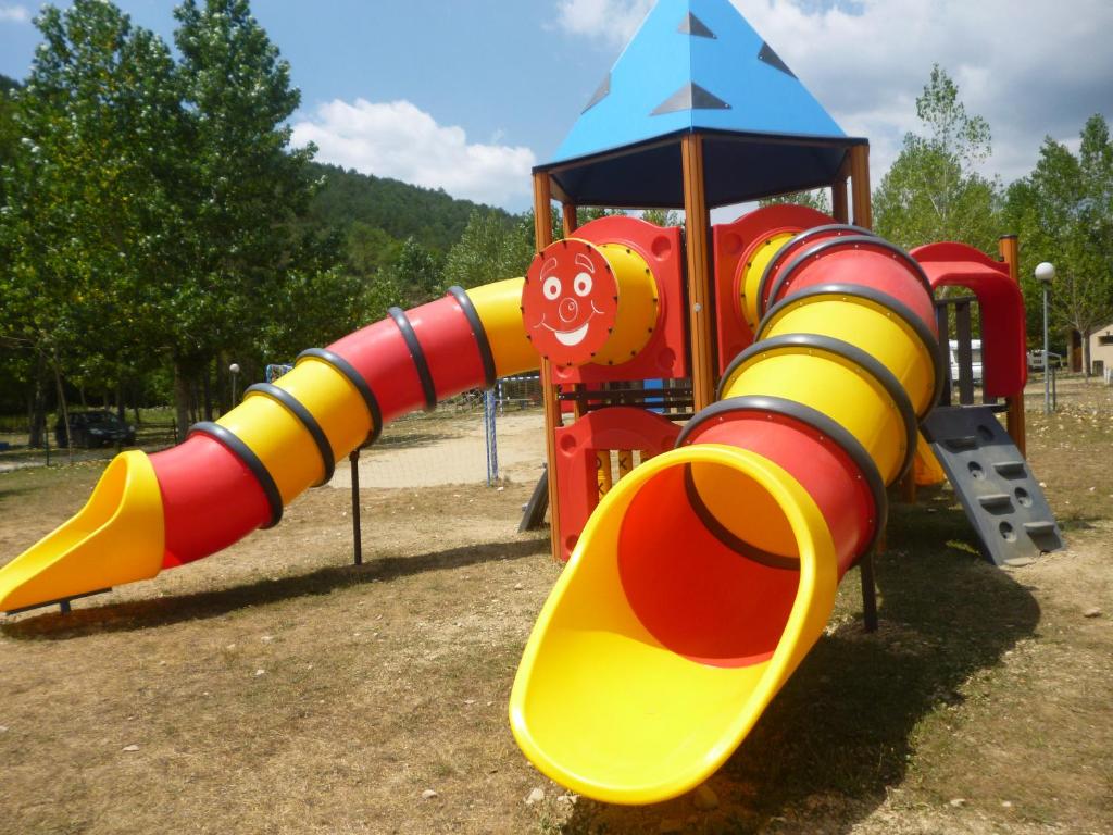 Herní místnost nebo prostor pro děti v ubytování Camping Pirinenc