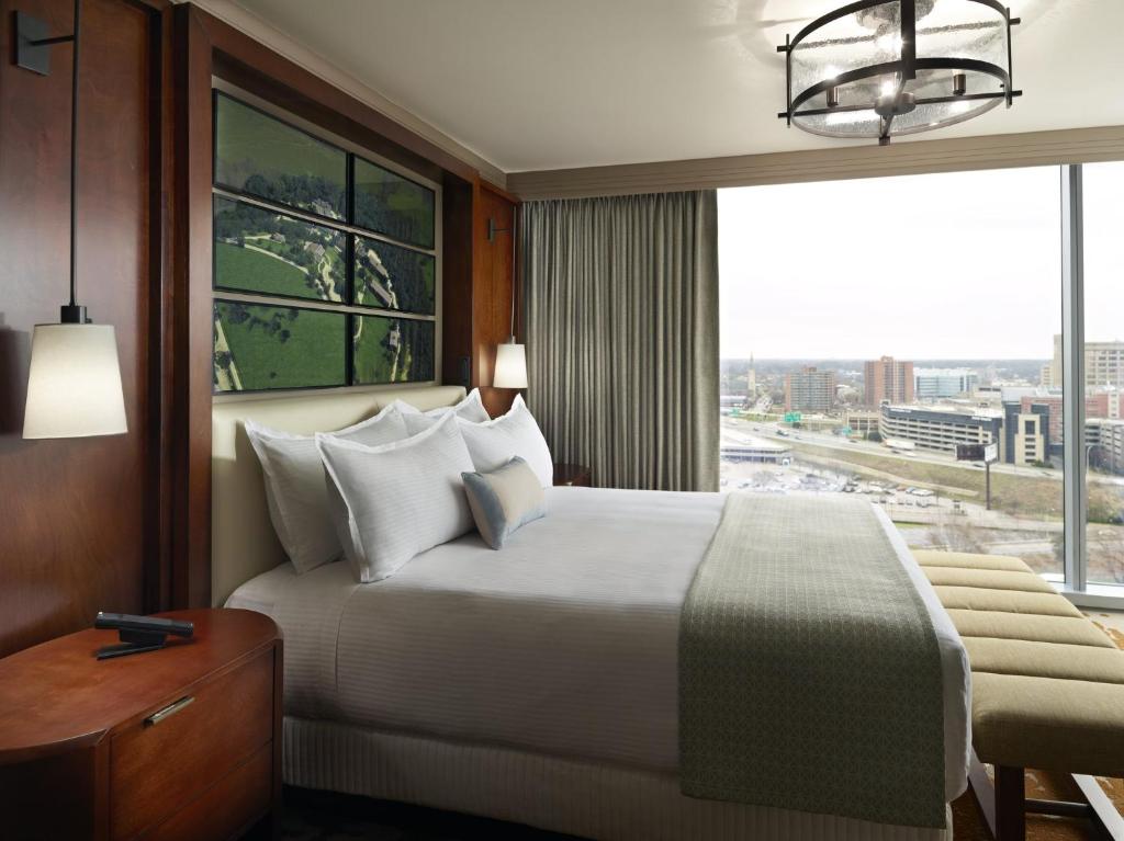 Omni Louisville Hotel - 