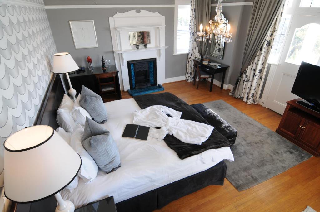 Krevet ili kreveti u jedinici u objektu Abbey Manor Luxury Guesthouse