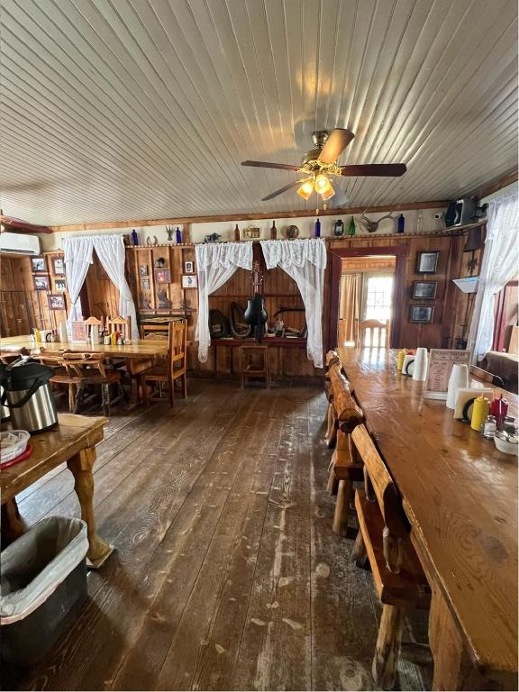 Restaurace v ubytování Grand Canyon Western Ranch