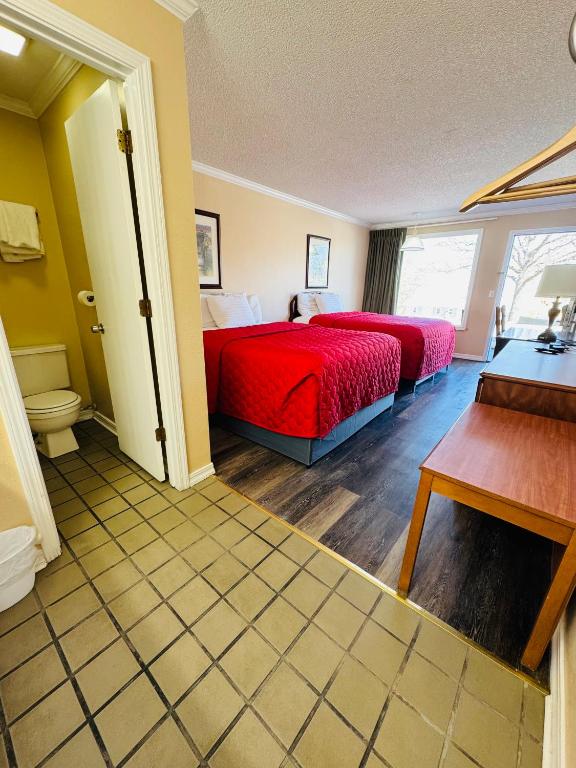 Oak Grove Inn photo