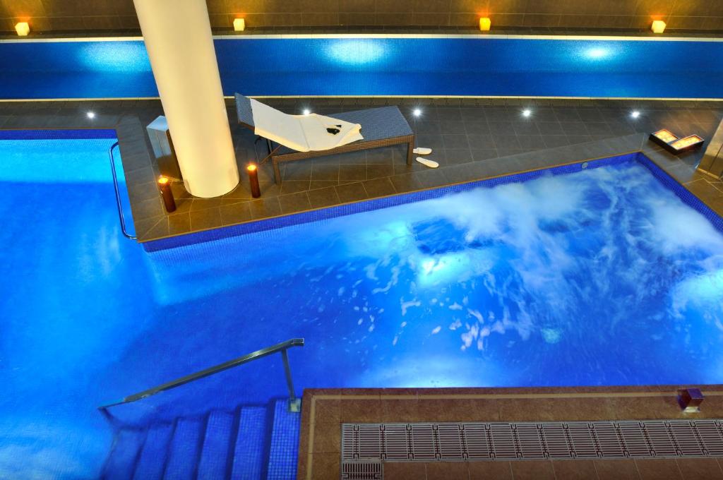 Bazén v ubytování Sant Jordi Boutique Hotel nebo v jeho okolí