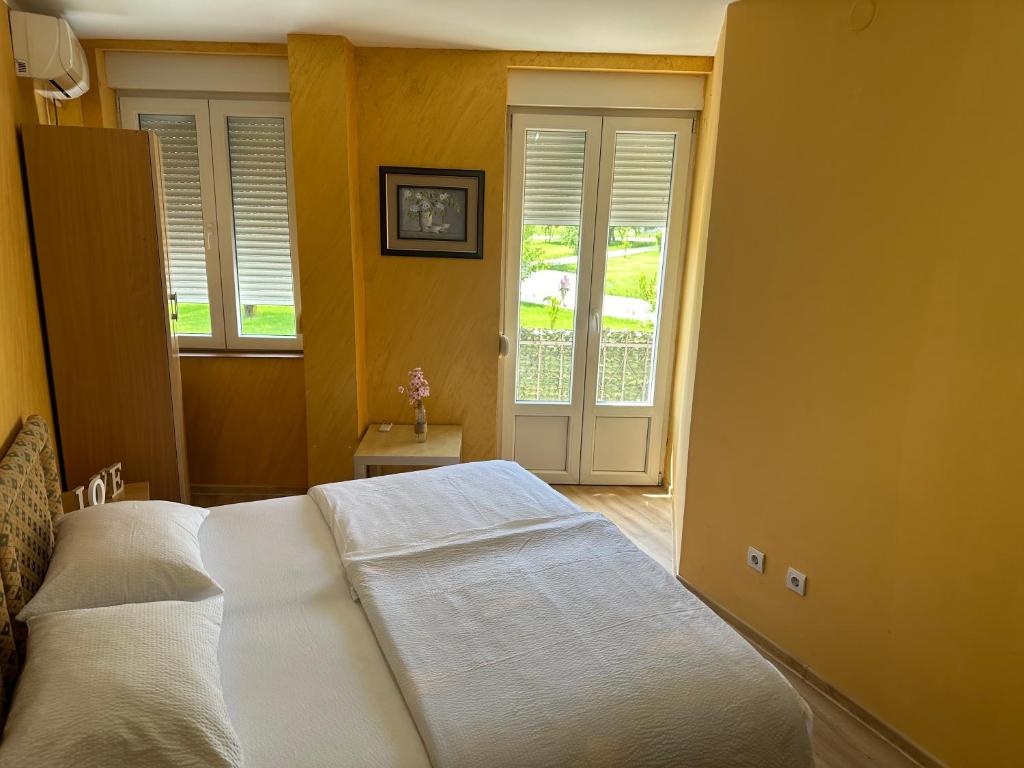 Apartments Bokan - 4