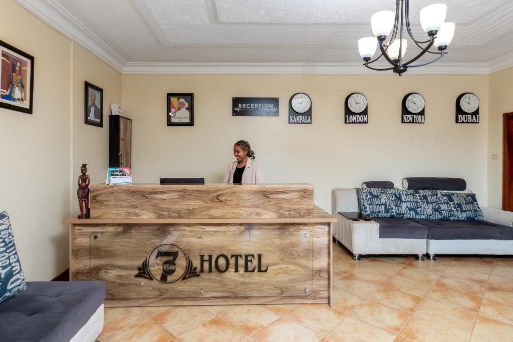 Vstupní hala nebo recepce v ubytování 7 Days Motel Near UN Base