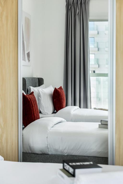 Stella Stays Lana Tower - Resim 29