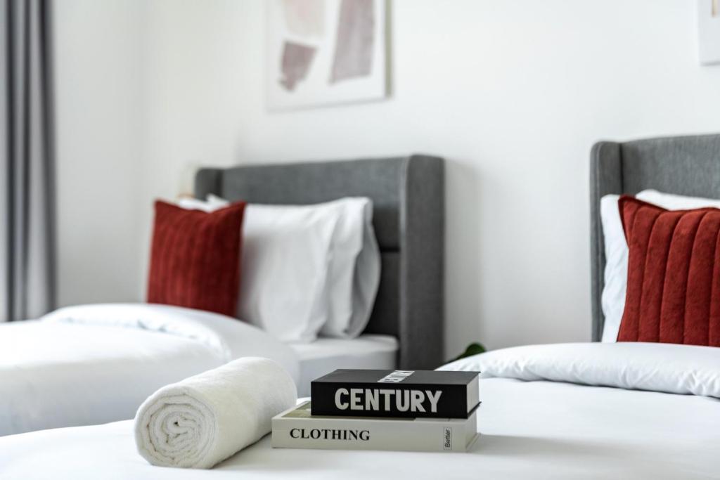 Stella Stays Lana Tower - Resim 31